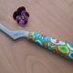 Käsemesser mit buntem Griff aus Polymerclay, lustig, Löffelstil